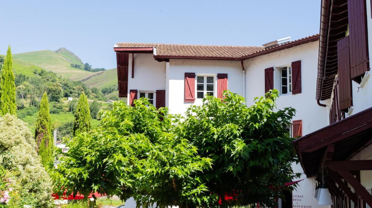 Hotel Juantorena Saint-Etienne-de-Baigorry Exterior photo